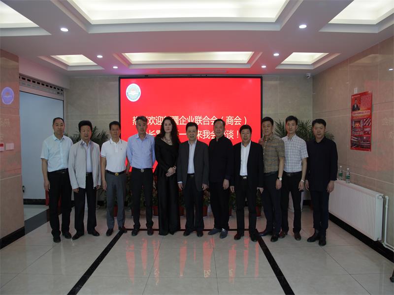 省工商联王志军会见新疆湖北商会企业家一行.jpg