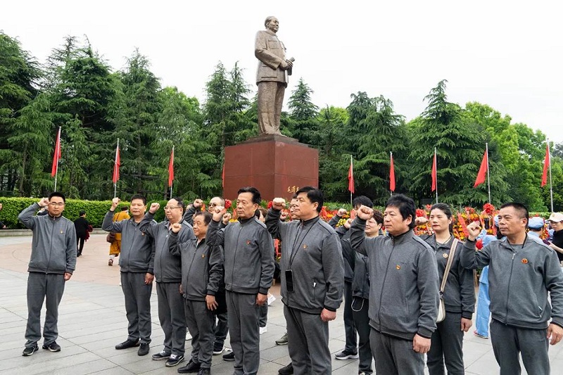 宣誓.jpg 宣誓.jpg